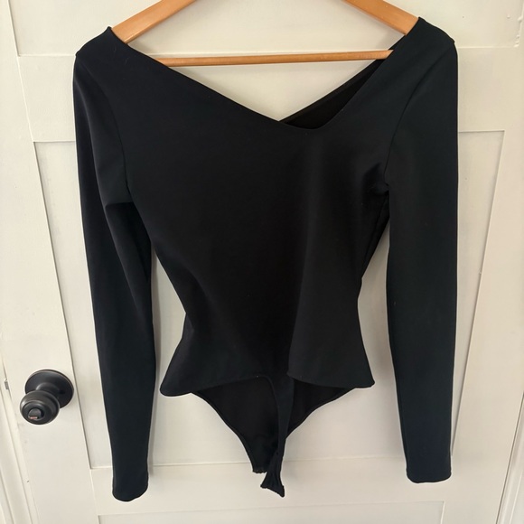 Free People Asymmetrical Abbie Bodysuit Black. Size Medium. - Picture 5 of 10